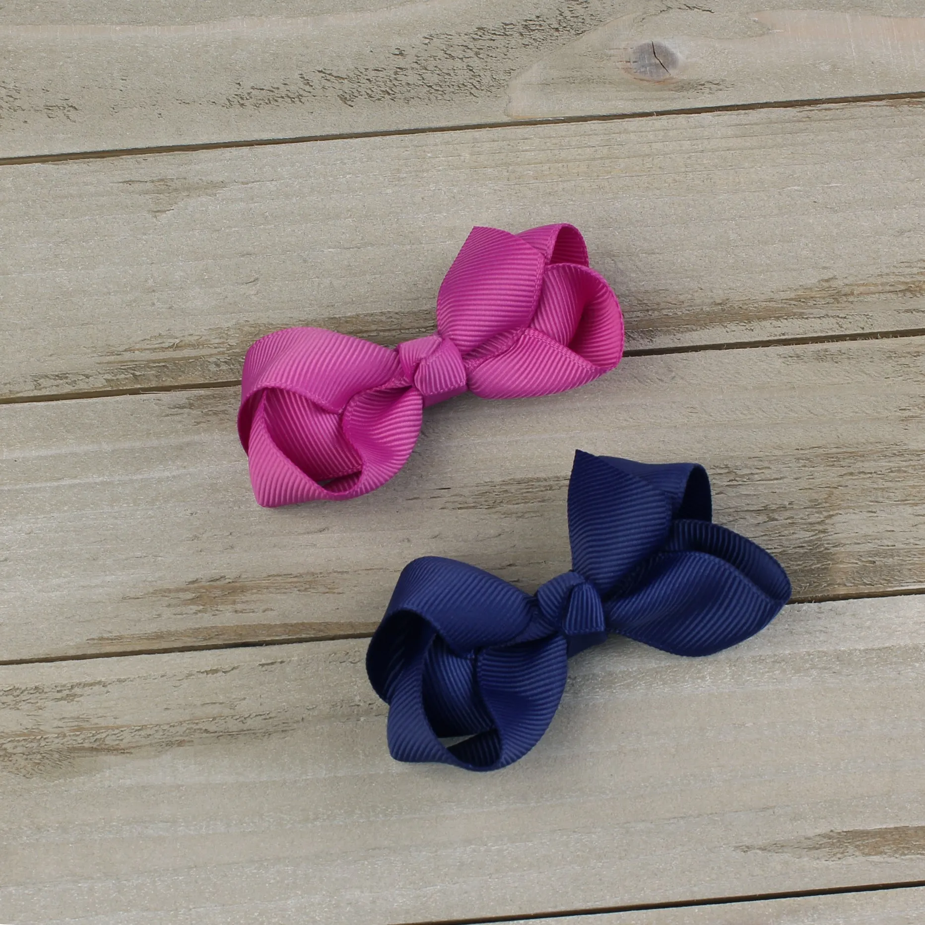 Small Twisted Boutique Hair-Bow